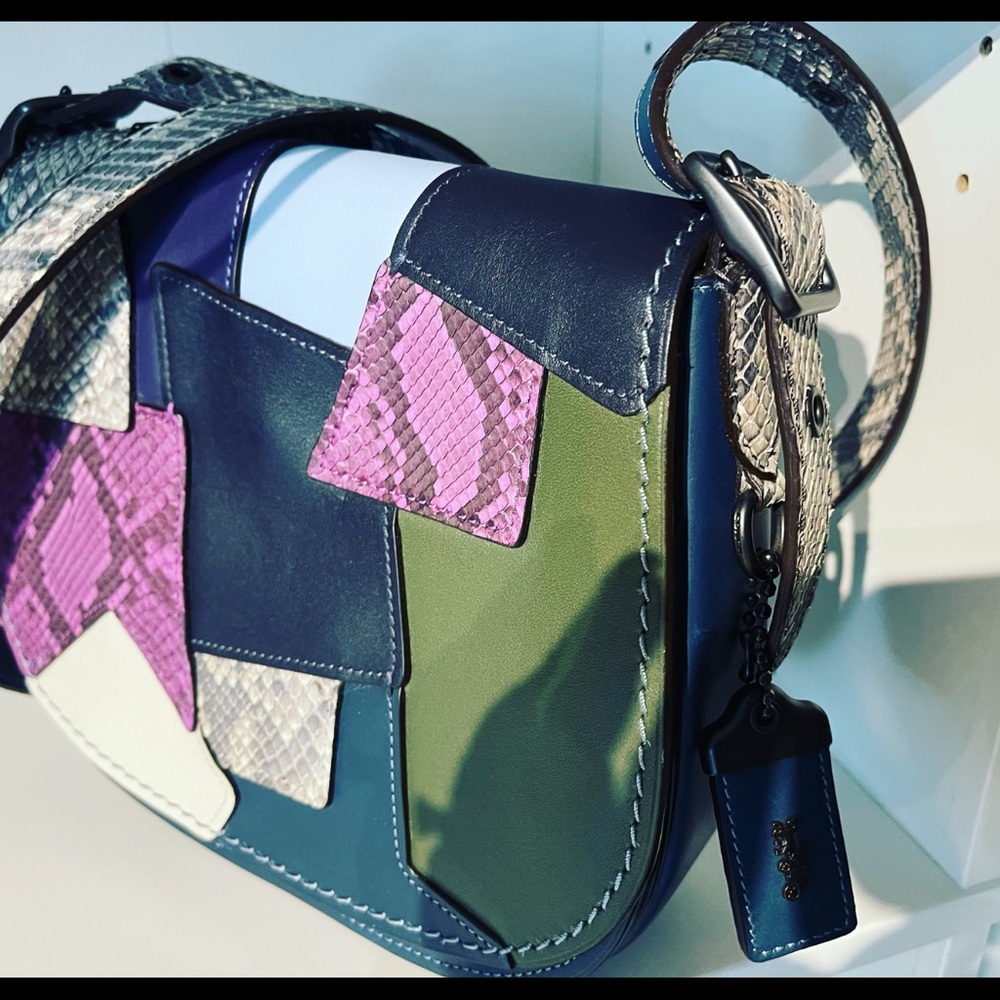 SOLD…….Coach Saddle bag - Picture 4 of 4